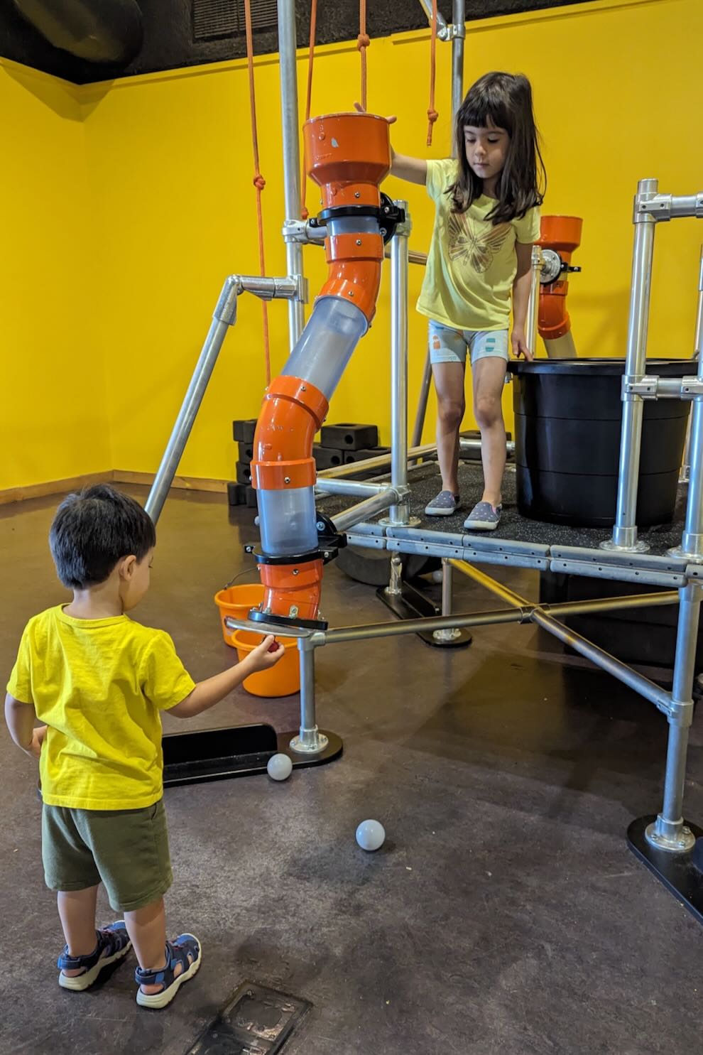 Kids at CMoR Moon to Mars exhibit