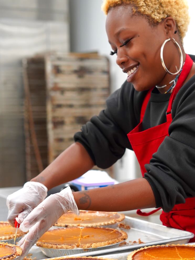 Joye Moore daughter cuts joyebells sweet potato pies