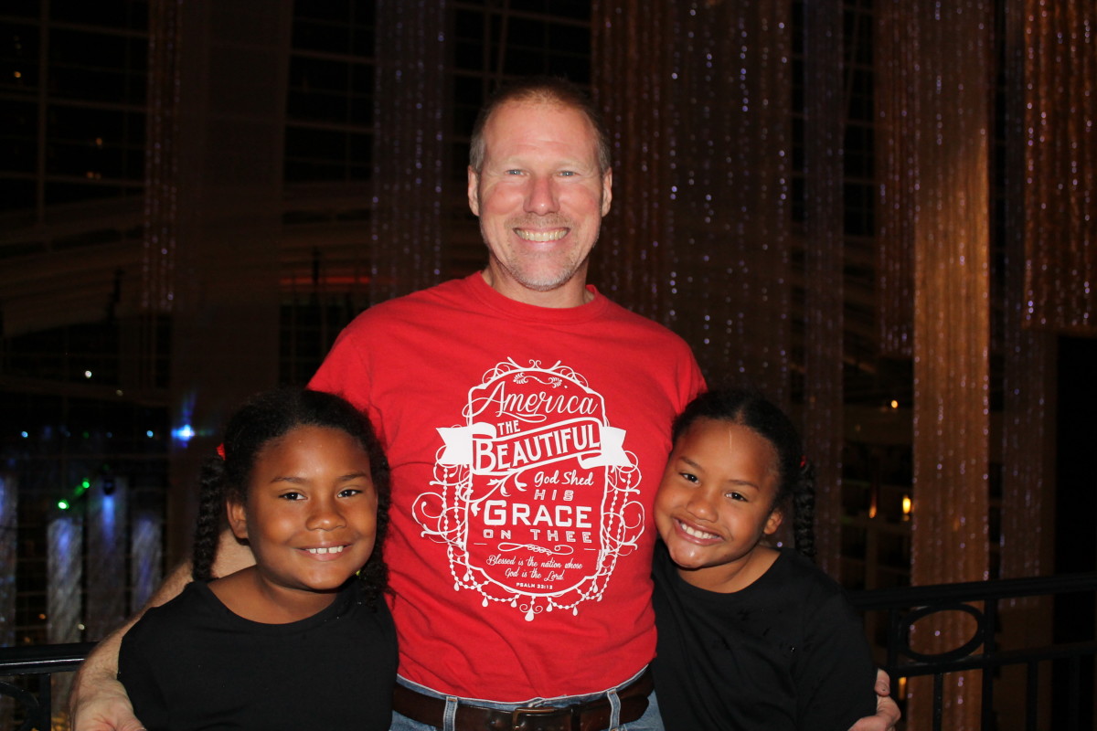 John Calabrese and his daughters enjoyed their stay at Gaylord National and Christmas on the Potomac in December.
